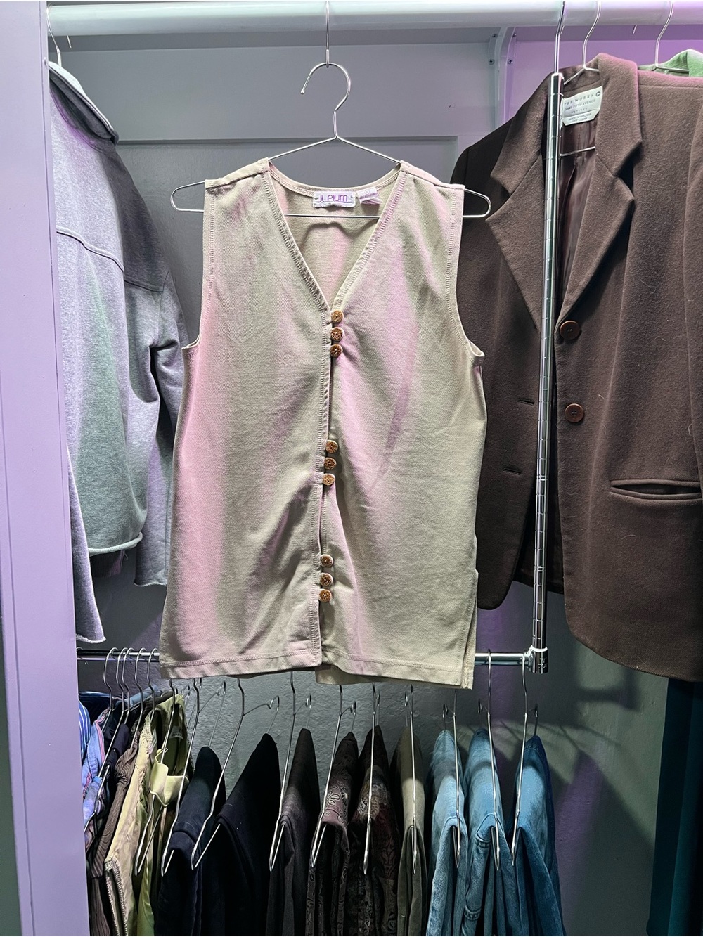 J. Plum Sleeveless Button-Front Knit Vest Top - Beige